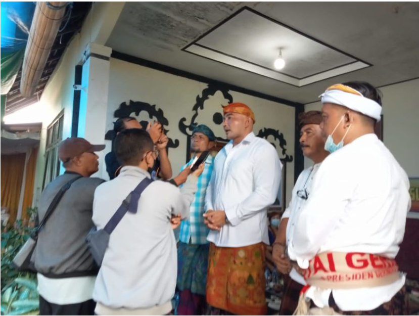Ketua DPD Provinsi Bali, Made Muliawan Arya, saat menghadiri metatah di Desa Temukus